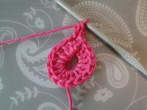 2 chain and the next stitch