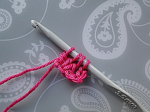 4 loops on hook 4 loops on hook