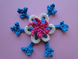 Pointy Loop Mini, Loopy Loop Slip Stitched, Longlegs Trefoil