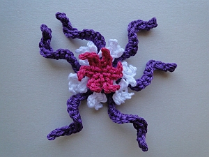 Pointy Loop Mini, Longlegs Trefoil Mini, 
Wiggly