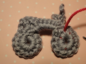 Joining contrasting color