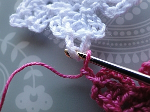 Crochet Flowers Step-by-Step