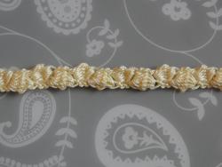 single bobbles worked one on top of the other single bobbles worked one on top of the other