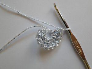 10 stiches into ring